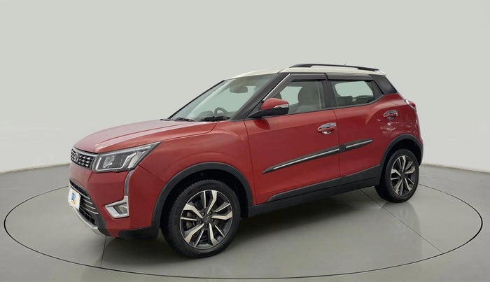 2021 Mahindra XUV300 W8 (O) 1.2 PETROL, Petrol, Manual, 16,470 km, Left Front Diagonal