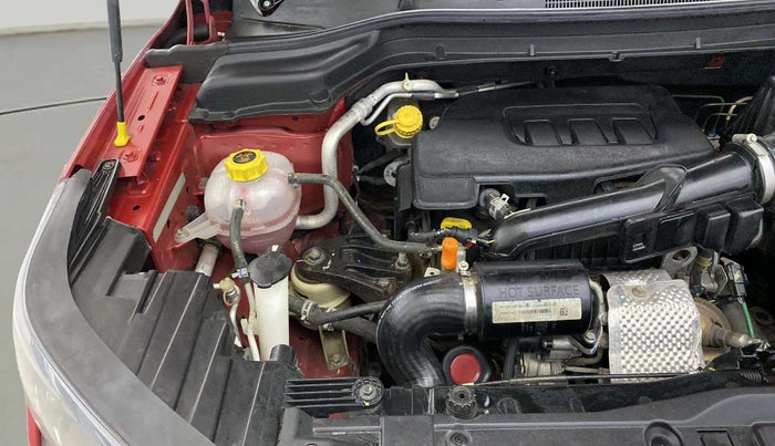 2021 Mahindra XUV300 W8 (O) 1.2 PETROL, Petrol, Manual, 16,470 km, Engine View - Right
