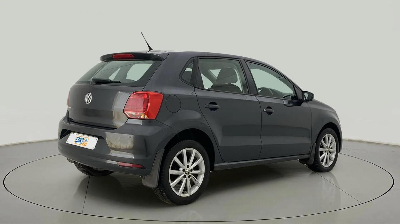 2017 Volkswagen Polo HIGHLINE1.2L, Petrol, Manual, 76,402 km, Right Back Diagonal