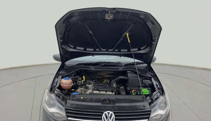 2017 Volkswagen Polo HIGHLINE1.2L, Petrol, Manual, 76,402 km, Open Bonet