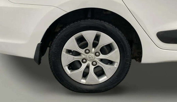 2014 Hyundai Xcent S 1.2, Petrol, Manual, 97,211 km, Right Rear Wheel