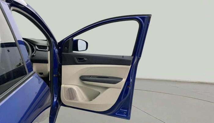2020 Renault TRIBER RXL MT, Petrol, Manual, 31,699 km, RHS Front Door
