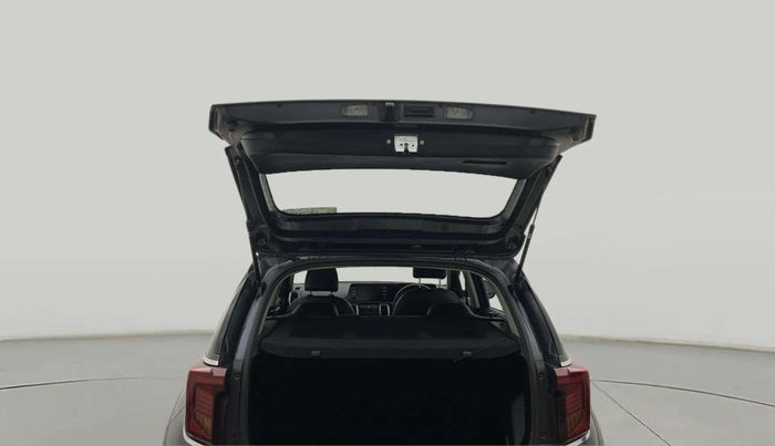 2024 KIA SONET HTK (O) 1.2 Petrol MT, Petrol, Manual, 18,142 km, Boot Door Open