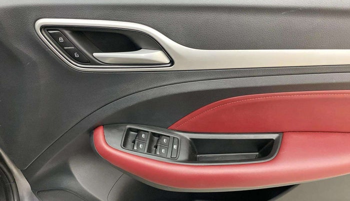 2023 MG ASTOR SAVVY 1.3 TURBO AT S RED, Petrol, Automatic, 38,999 km, Driver Side Door Panels Control