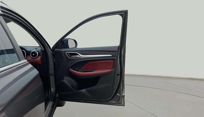 2023 MG ASTOR SAVVY 1.3 TURBO AT S RED, Petrol, Automatic, 38,999 km, RHS Front Door