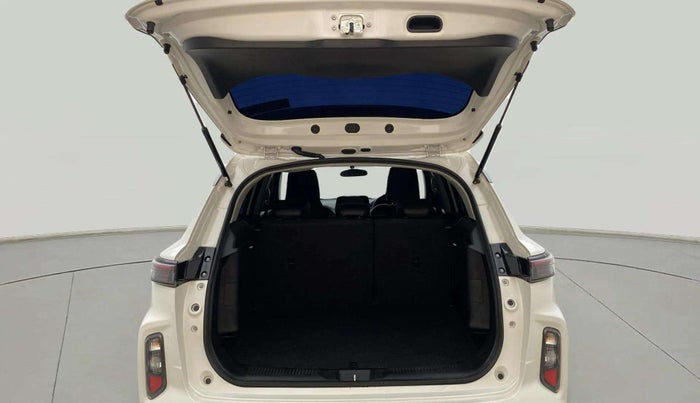 2024 Maruti Grand Vitara SIGMA SMART HYBRID, Petrol, Manual, 18,830 km, Boot Open Zoomed View