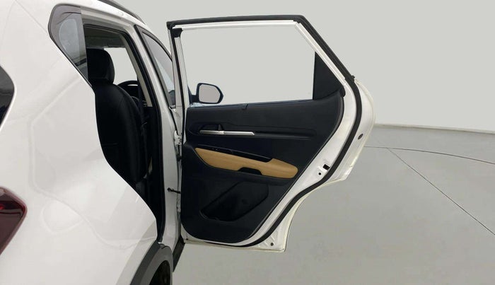 2024 KIA SONET HTX 1.5 AT, Diesel, Automatic, 37,600 km, RHS Rear Door
