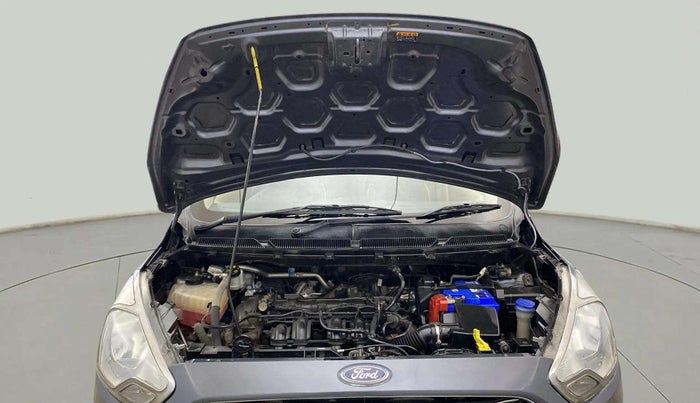 2018 Ford Figo Aspire TITANIUM 1.2 PETROL, Petrol, Manual, 30,433 km, Open Bonet