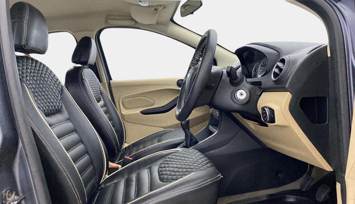 2018 Ford Figo Aspire TITANIUM 1.2 PETROL, Petrol, Manual, 30,433 km, Right Side Front Door Cabin