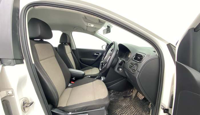 2016 Volkswagen Polo GT TSI AT, Petrol, Automatic, 29,350 km, Right Side Front Door Cabin