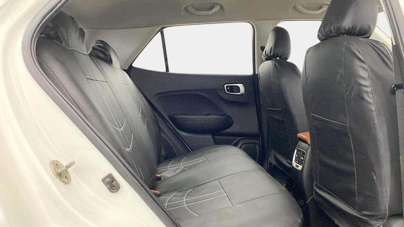 2020 Hyundai VENUE S 1.0 TURBO MT, Petrol, Manual, 57,569 km, Right Side Rear Door Cabin