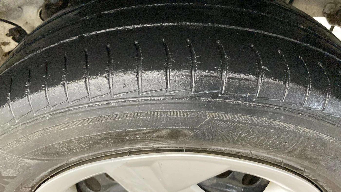 2020 Hyundai VENUE S 1.0 TURBO MT, Petrol, Manual, 57,569 km, Right Rear Tyre Tread