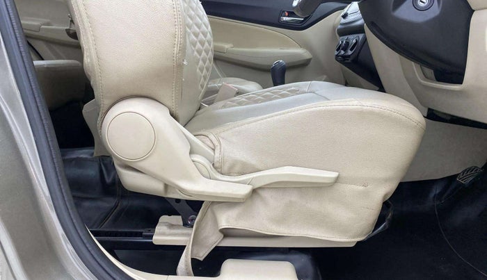 2017 Maruti Dzire VXI, Petrol, Manual, 21,140 km, Driver Side Adjustment Panel