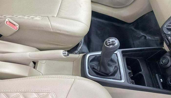 2017 Maruti Dzire VXI, Petrol, Manual, 21,140 km, Gear Lever