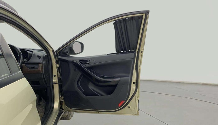 2023 Tata NEXON XZ PLUS LUX SUNROOF KAZIRANGA DIESEL, Diesel, Manual, 59,163 km, RHS Front Door