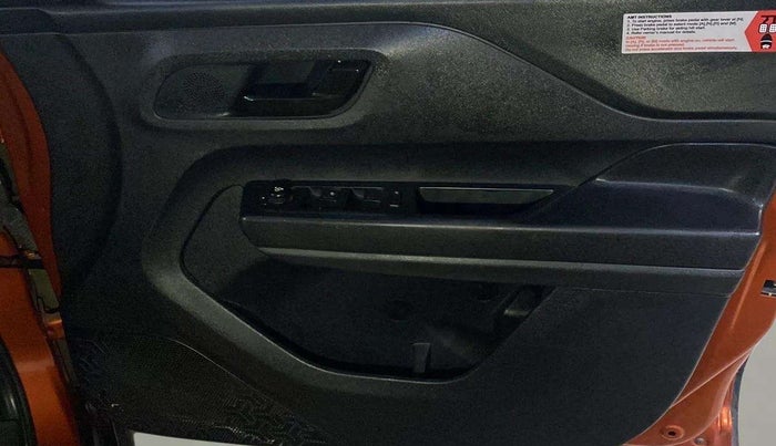 2023 Tata PUNCH ADVENTURE AMT, Petrol, Automatic, 10,446 km, Driver Side Door Panels Control