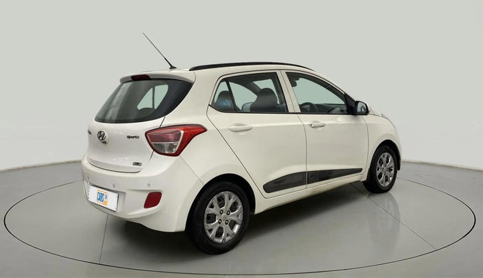 2015 Hyundai Grand i10 SPORTZ 1.2 KAPPA VTVT, CNG, Manual, 75,776 km, Right Back Diagonal