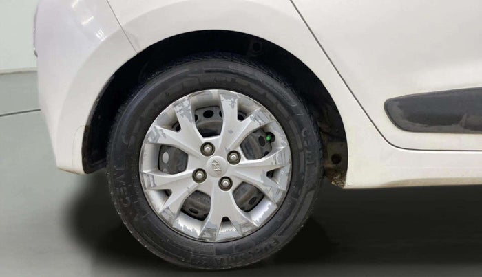 2015 Hyundai Grand i10 SPORTZ 1.2 KAPPA VTVT, CNG, Manual, 75,776 km, Right Rear Wheel