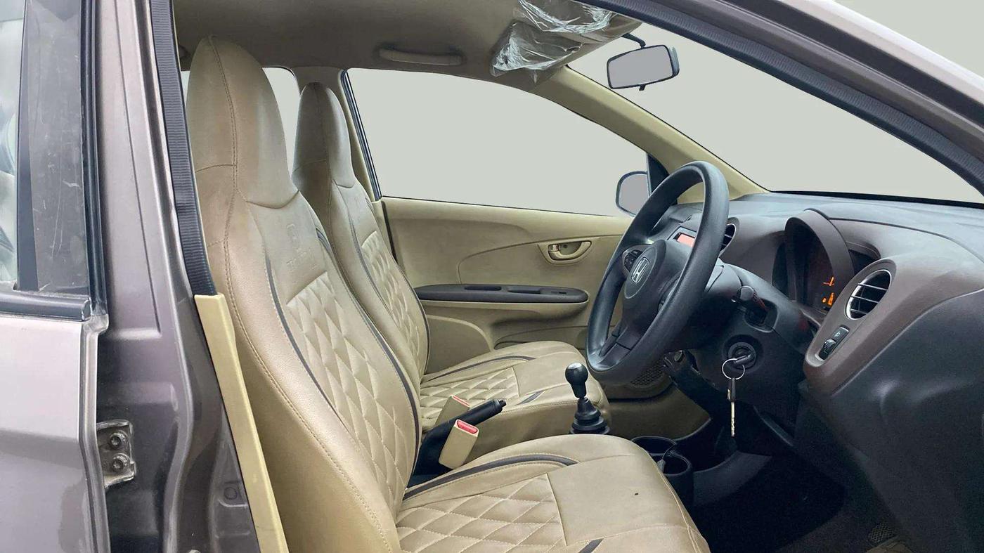 2013 Honda Amaze 1.2L I-VTEC S, Petrol, Manual, 40,725 km, Right Side Front Door Cabin