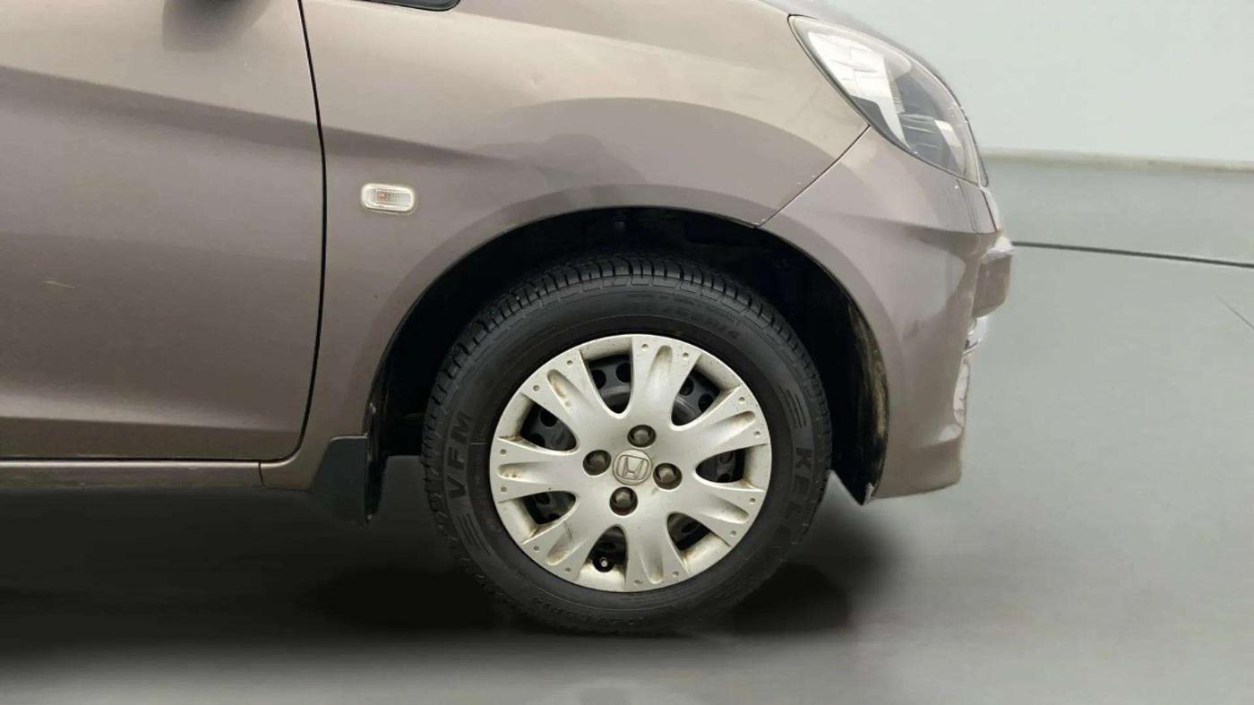 2013 Honda Amaze 1.2L I-VTEC S, Petrol, Manual, 40,725 km, Right Front Wheel