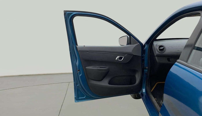 2020 Renault Kwid RXT 1.0 (O), Petrol, Manual, 32,773 km, LHS Front Door