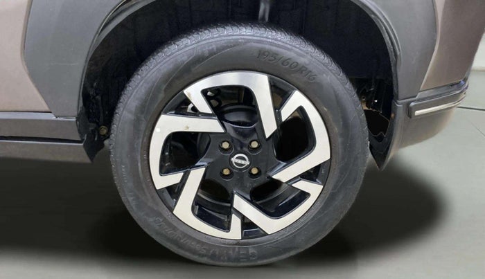 2021 Nissan MAGNITE XV MT, Petrol, Manual, 54,575 km, Left Rear Wheel