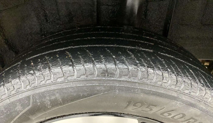 2021 Nissan MAGNITE XV MT, Petrol, Manual, 54,575 km, Left Rear Tyre Tread