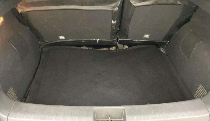 2021 Nissan MAGNITE XV MT, Petrol, Manual, 54,575 km, Boot Inside
