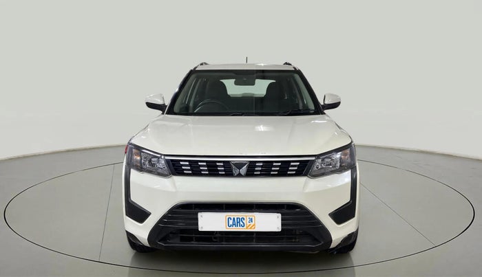 2023 Mahindra XUV300 W6 1.2 PETROL AMT, Petrol, Automatic, 38,270 km, Front