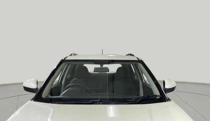 2023 Mahindra XUV300 W6 1.2 PETROL AMT, Petrol, Automatic, 38,270 km, Front Windshield