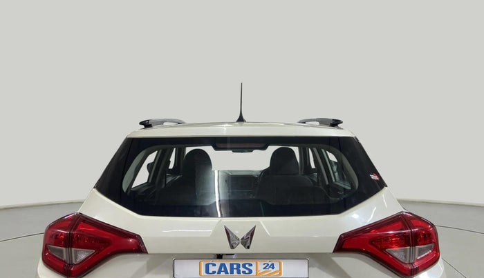 2023 Mahindra XUV300 W6 1.2 PETROL AMT, Petrol, Automatic, 38,270 km, Rear Windshield