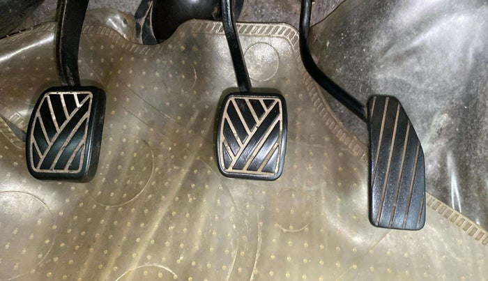 2012 Maruti Wagon R 1.0 VXI, Petrol, Manual, 63,385 km, Pedals