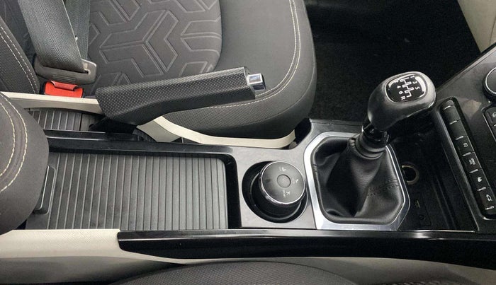 2021 Tata NEXON XZ PLUS PETROL SUNROOF, Petrol, Manual, 52,338 km, Gear Lever