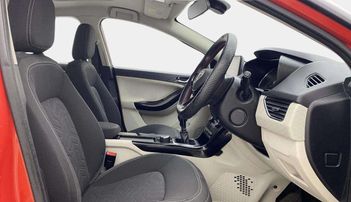 2021 Tata NEXON XZ PLUS PETROL SUNROOF, Petrol, Manual, 52,338 km, Right Side Front Door Cabin