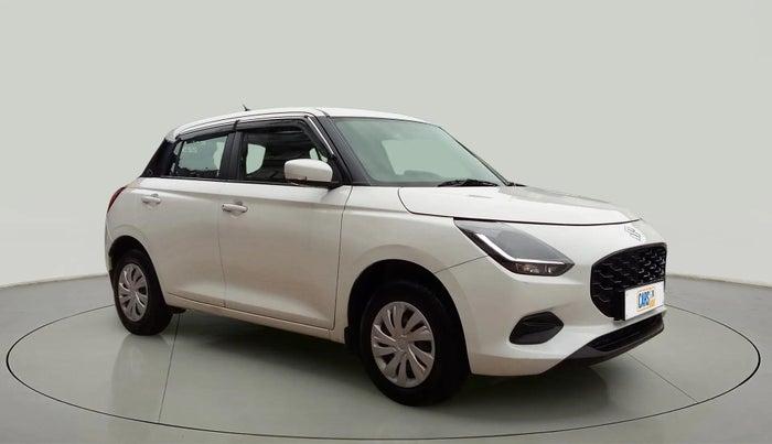 2024 Maruti Swift VXi AMT, Petrol, Automatic, 11,506 km, Right Front Diagonal