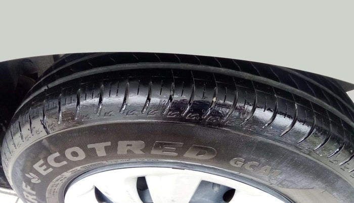 2024 Maruti Swift VXi AMT, Petrol, Automatic, 11,506 km, Left Rear Tyre Tread