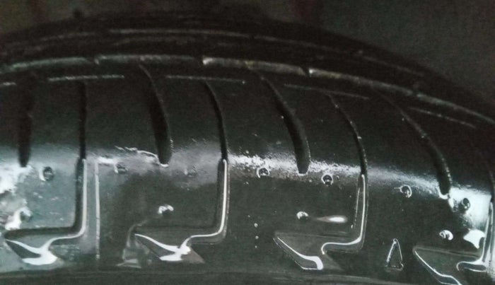 2022 Maruti Celerio VXI CNG, CNG, Manual, 27,429 km, Right Front Tyre Tread