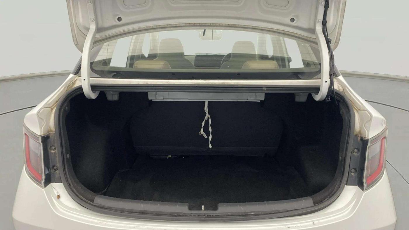 2020 Hyundai AURA S 1.2, Petrol, Manual, 28,139 km, Boot Inside