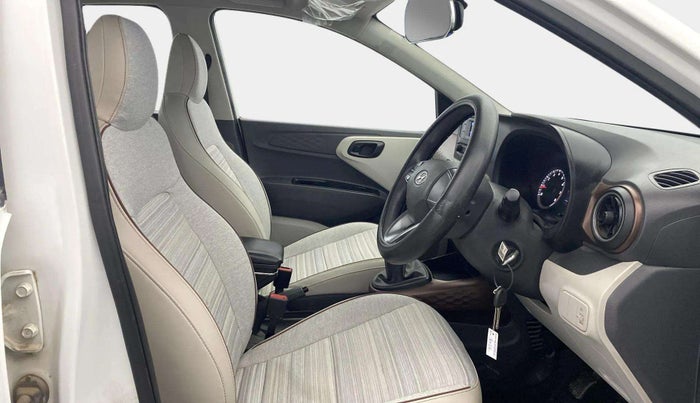 2020 Hyundai AURA S 1.2, Petrol, Manual, 28,139 km, Right Side Front Door Cabin