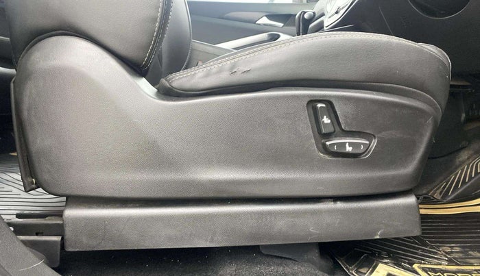 2019 MG HECTOR SHARP 1.5 DCT PETROL, Petrol, Automatic, 42,546 km, Driver Side Adjustment Panel