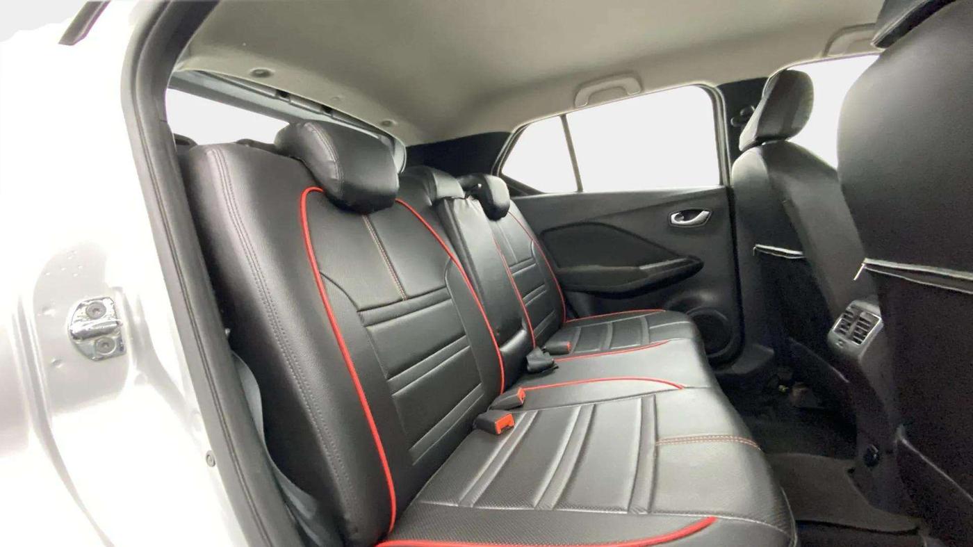 2020 Nissan Kicks XV PREMIUM TURBO 1.3 CVT, Petrol, Automatic, 59,065 km, Right Side Rear Door Cabin