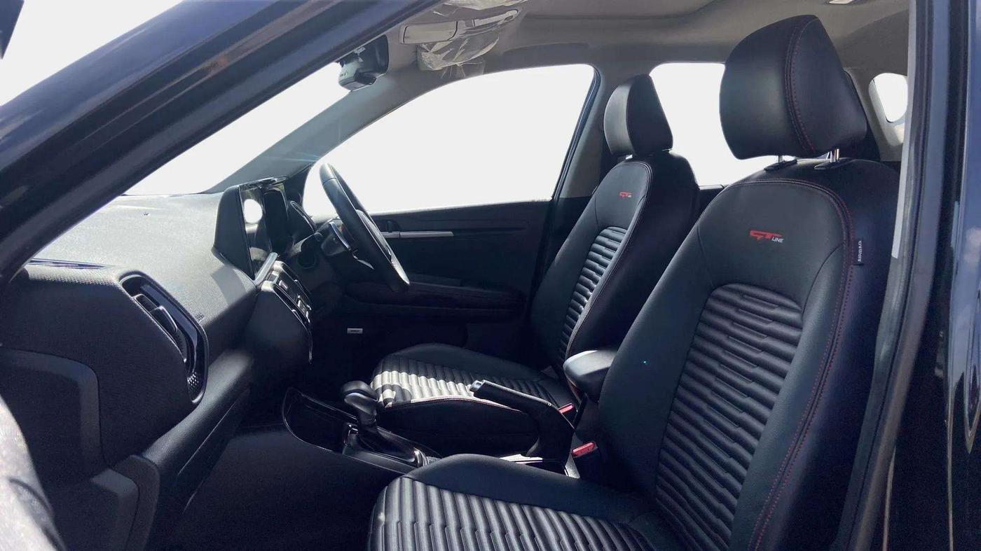 2023 KIA SONET GTX PLUS 1.0 TURBO PETROL DCT, Petrol, Automatic, 9,458 km, Right Side Front Door Cabin
