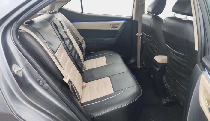 2014 Toyota Corolla Altis G PETROL, Petrol, Manual, 81,383 km, Right Side Rear Door Cabin