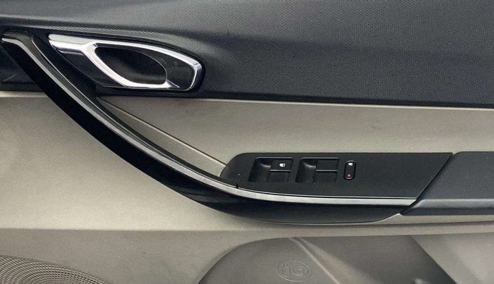 2019 Tata Tiago XZ PLUS PETROL, Petrol, Manual, 83,944 km, Driver Side Door Panels Control