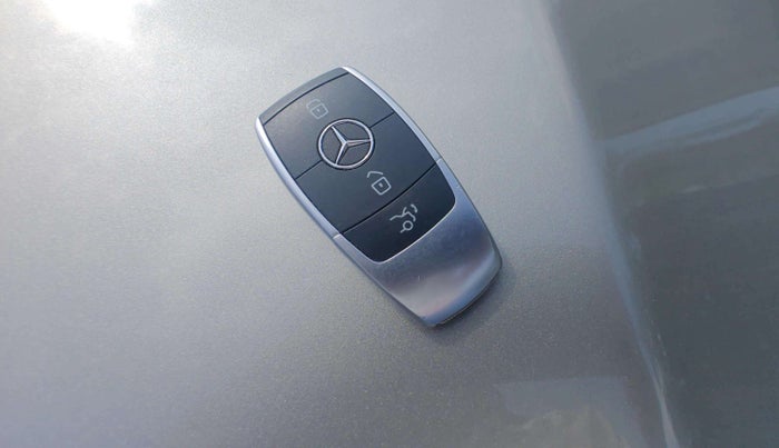 2019 Mercedes Benz C Class C 220d PROGRESSIVE, Diesel, Automatic, 84,011 km, Key Close Up