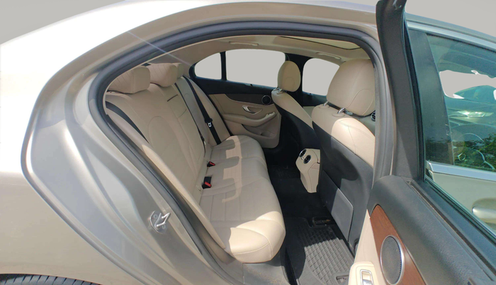 2019 Mercedes Benz C Class C 220d PROGRESSIVE, Diesel, Automatic, 84,011 km, Right Side Rear Door Cabin