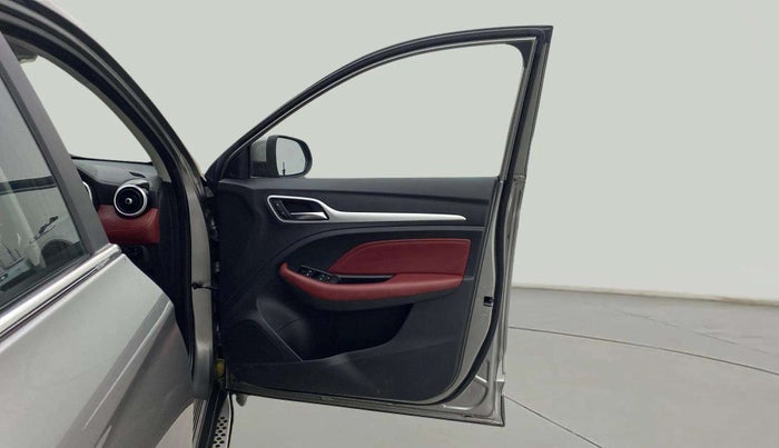 2023 MG ASTOR SAVVY 1.5 CVT S RED, Petrol, Automatic, 8,161 km, RHS Front Door