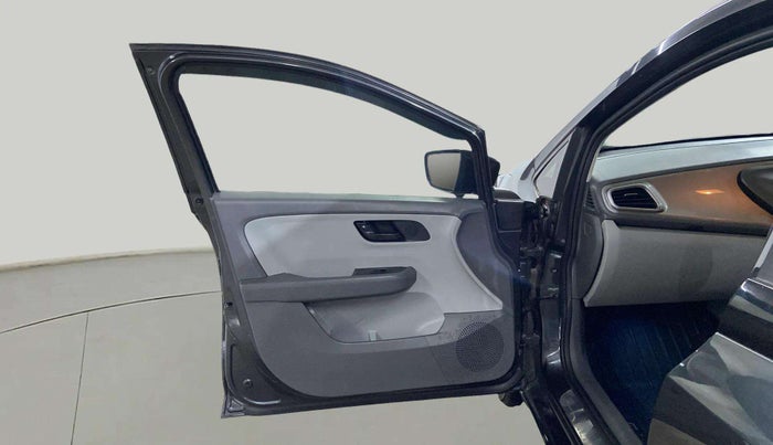 2020 Tata ALTROZ XT PETROL, CNG, Manual, 68,417 km, LHS Front Door