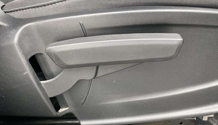2021 Tata PUNCH ACCOMPLISHED AMT, Petrol, Automatic, 34,917 km, Driver Side Adjustment Panel