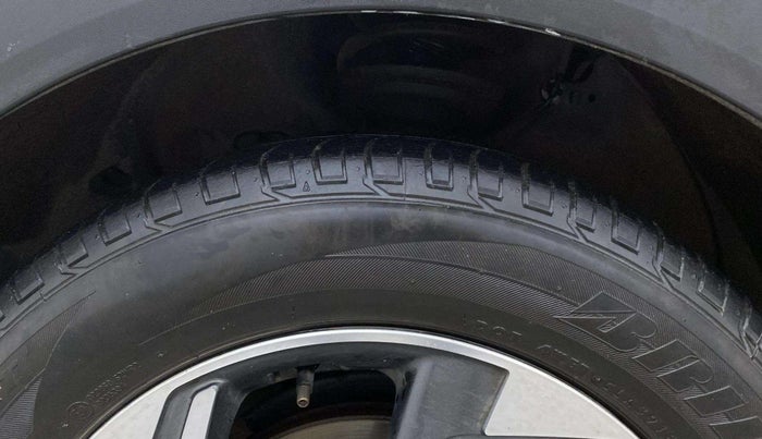 2018 Hyundai Creta SX (O) 1.6 PETROL, CNG, Manual, 43,033 km, Left Front Tyre Tread